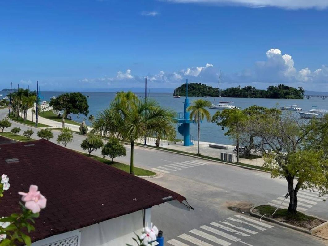 Indy'S Best Bay Frontview In Samana. Exterior foto